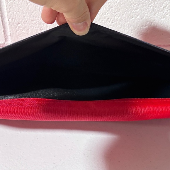 Victorinox Large Pakmaster Large Packing Sleeve Red Swiss Army Knife - Picture 4 of 9